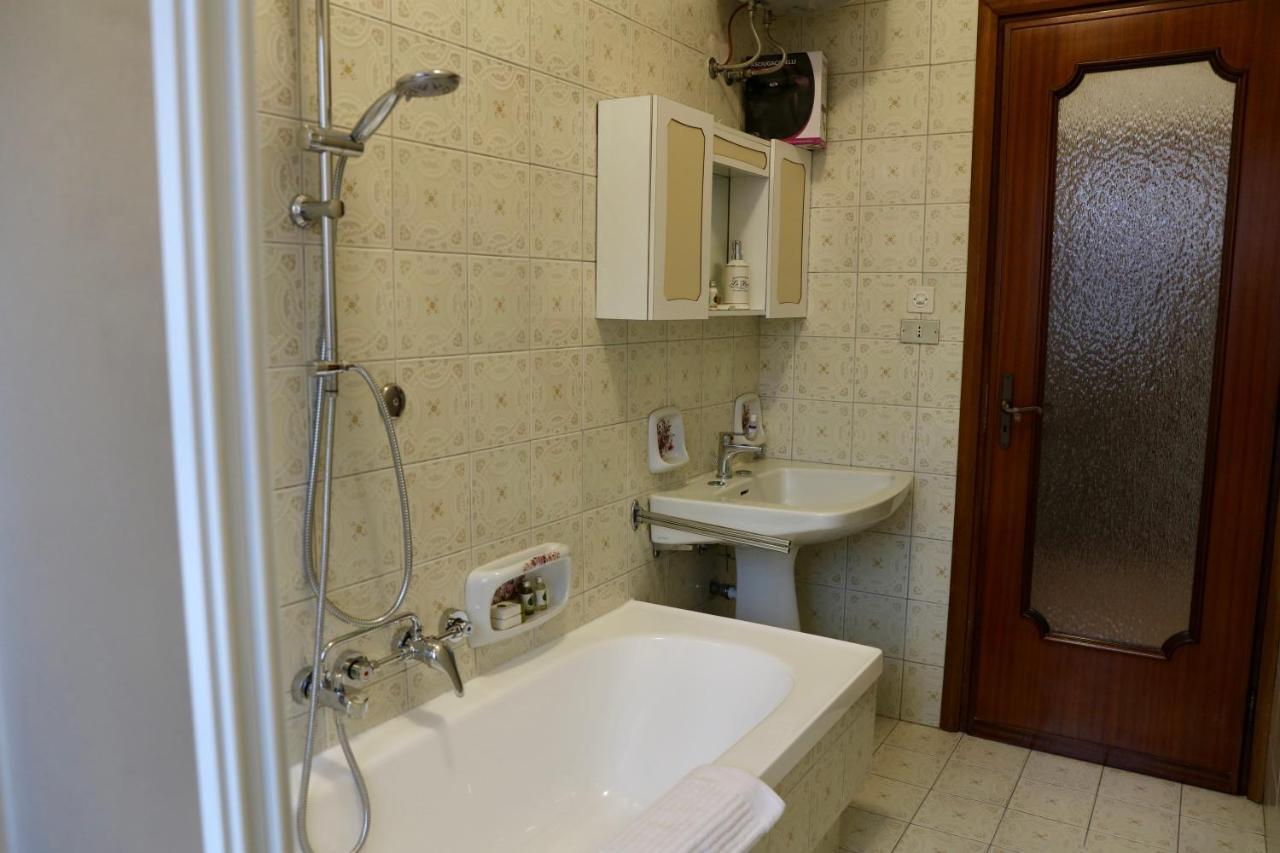 La Casa Dei Nonni - Ampio Trilocale Zona Lingotto Appartement Turijn Buitenkant foto